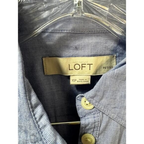 Ann Taylor Loft Womens‎ Chambray Button Down Shirt Pleated Front Blue Size XSP - Picture 5 of 6